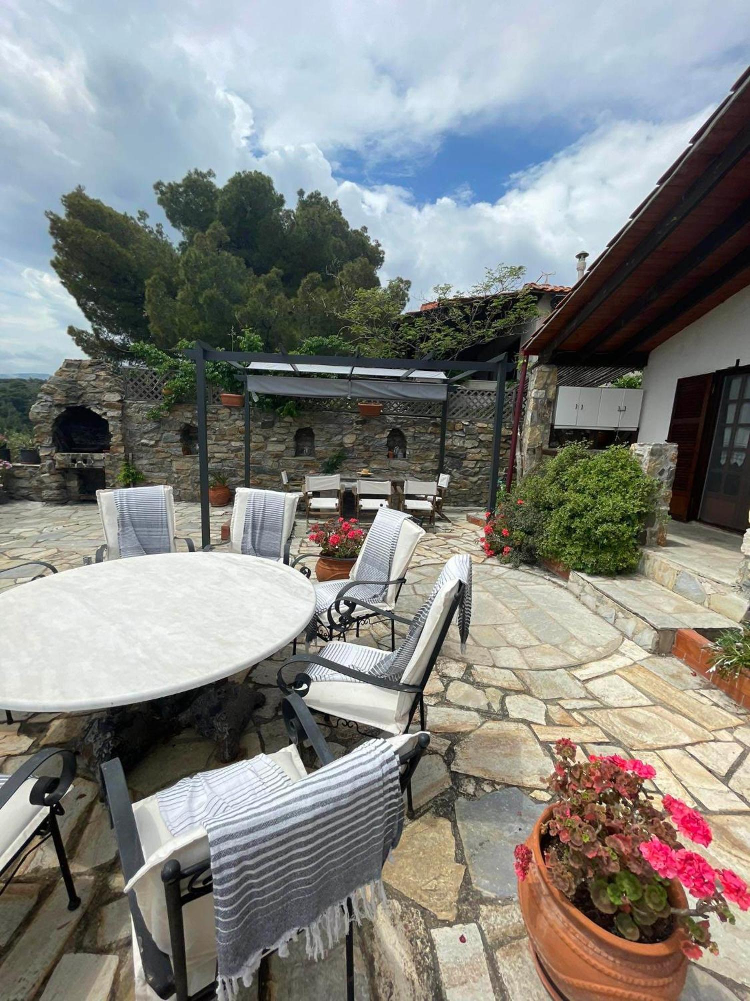 Villa Athos Sarti Exteriör bild