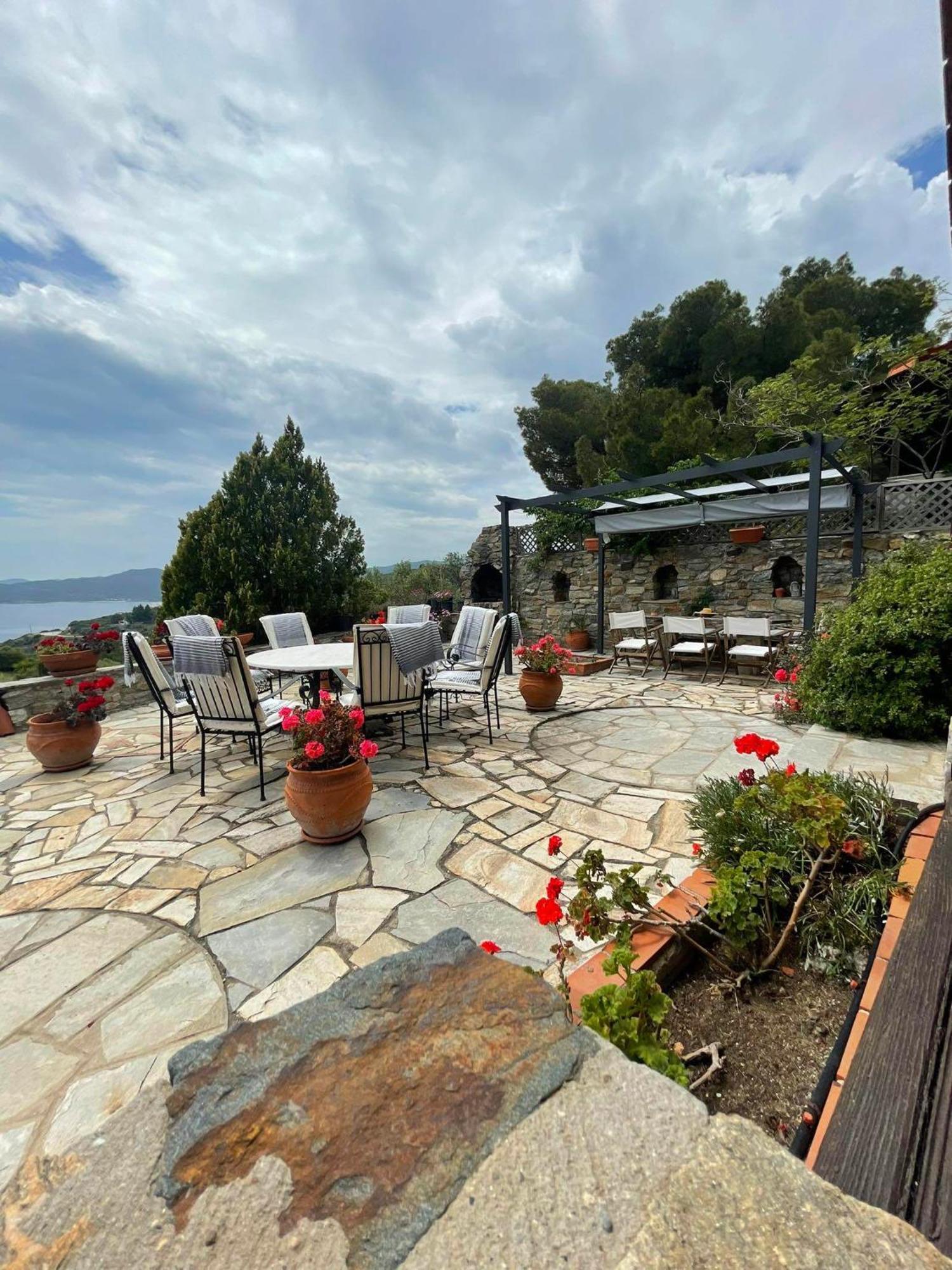 Villa Athos Sarti Exteriör bild